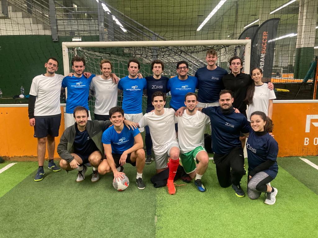 MS Francia celebra su triangular de Fútbol