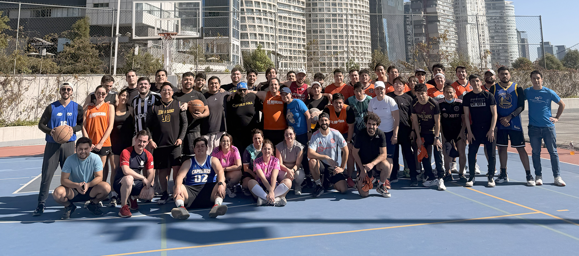 Torneo mixto de baloncesto en México